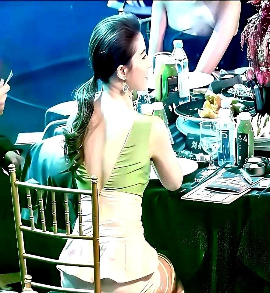 郑少秋那顶“焊”在头上的假发，竟然戴了四十多年！

32岁拍《楚留香》时，他就因