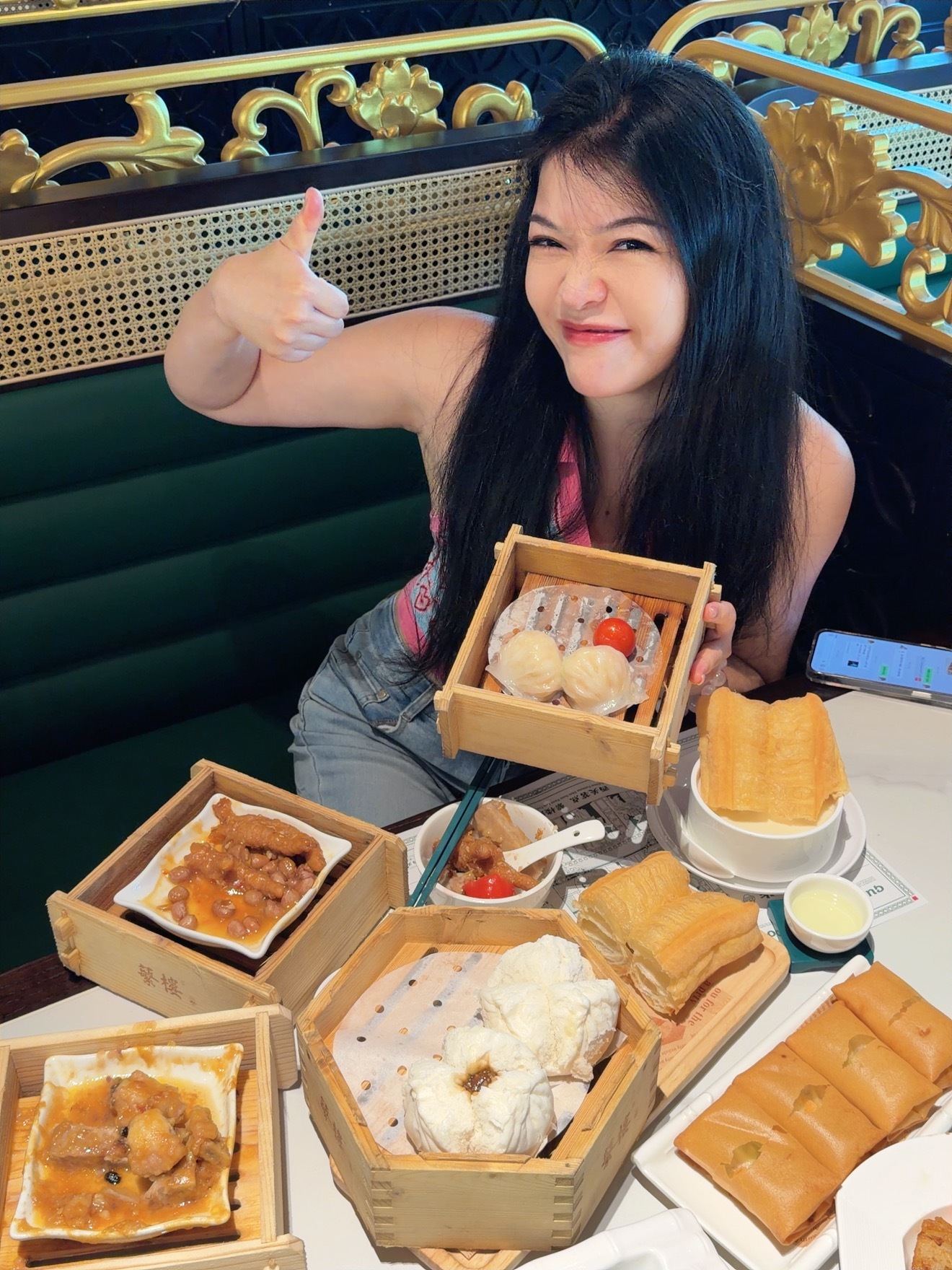 OMG终于早茶包围了~蘩楼好吃，几乎不踩雷，推荐！另外跟食物拍照，一定要俯拍，平