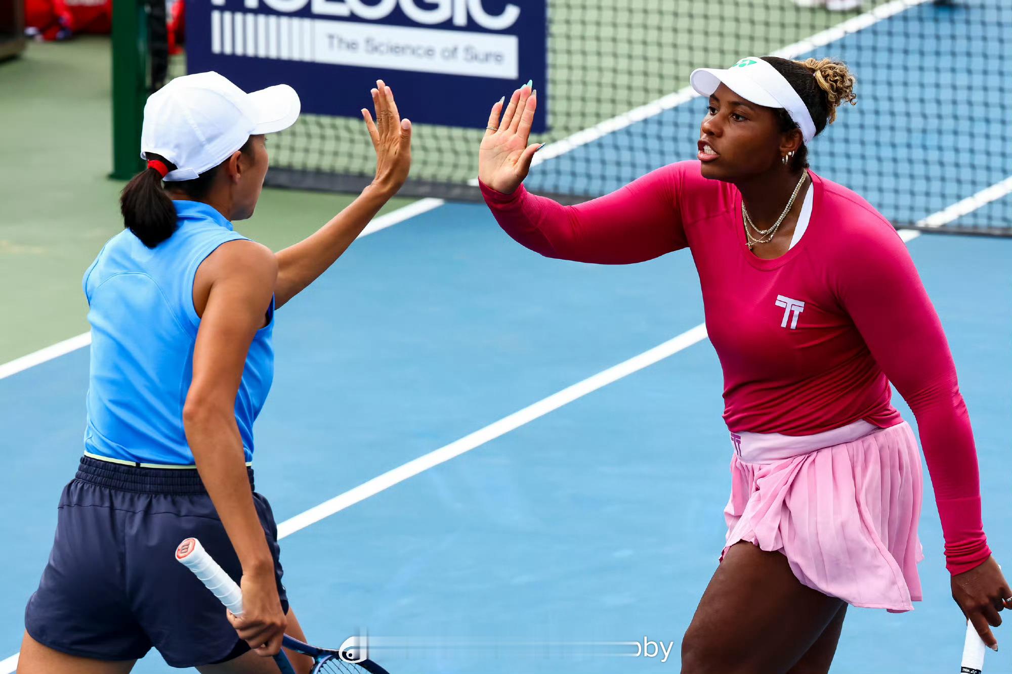 恭喜🎉张帅晋级华盛顿站女双决赛🔥WTA500华盛顿站，2号种子张帅/汤森德4