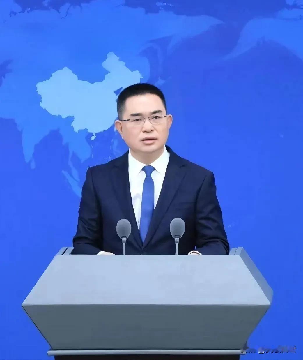 最新消息！
7月30日的国台办新闻发布会上，有一记响亮的耳光直接扇向了美国。美众