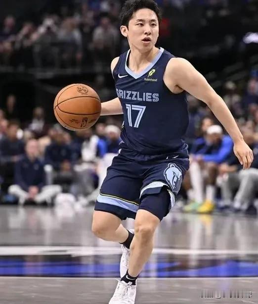 直到看完NBA季前赛，才发现的三个无争的事实！

1.崔永熙、河村勇辉、布朗尼是