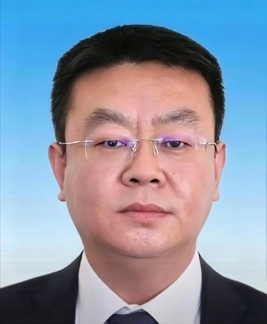 今天刷到个新闻，心里挺不是滋味，忍不住记下来。烟台牟平区的区长李剑，被纪委监委查