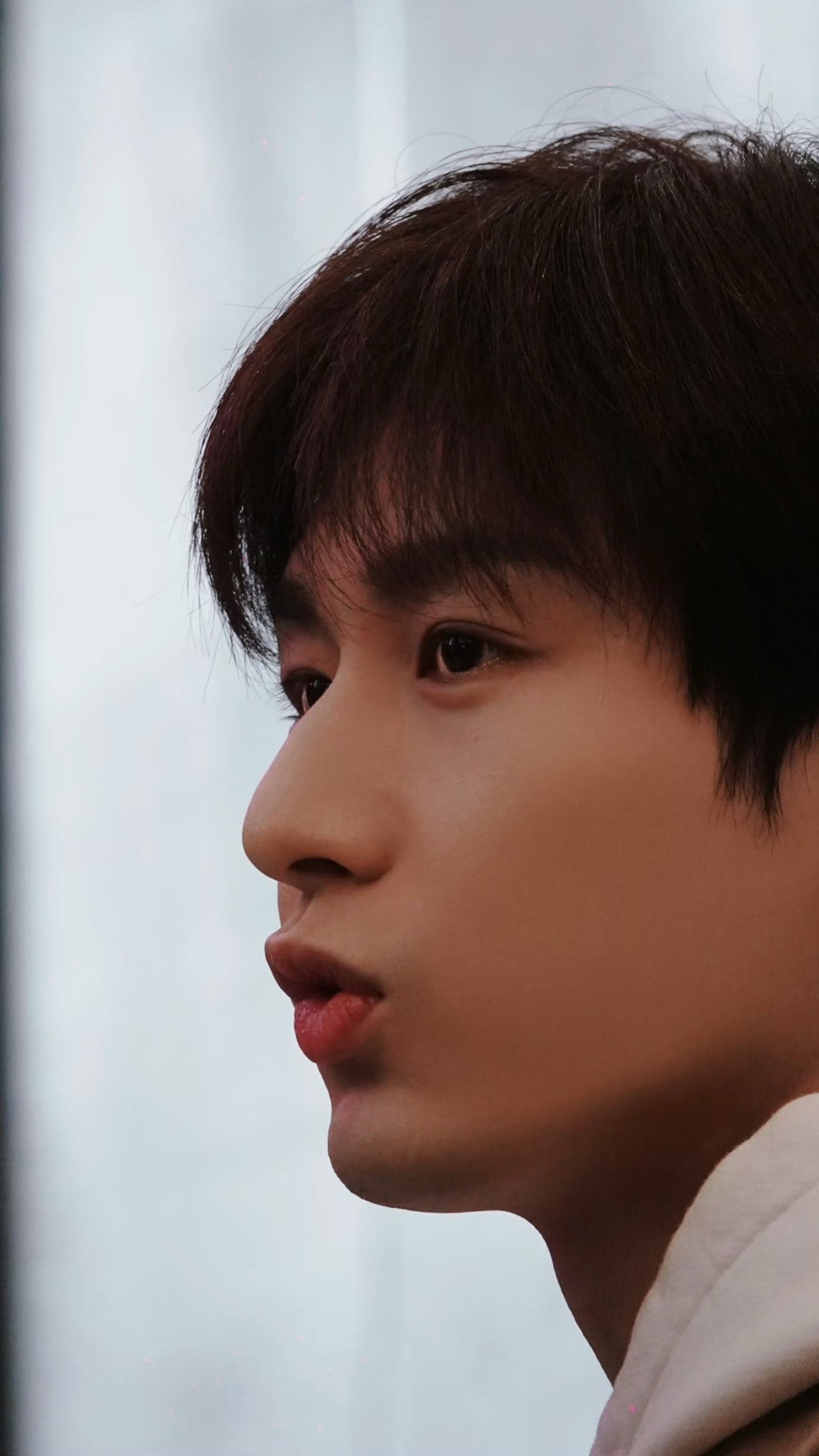 大周末来点好的～正面侧面我们都要亲亲😘 