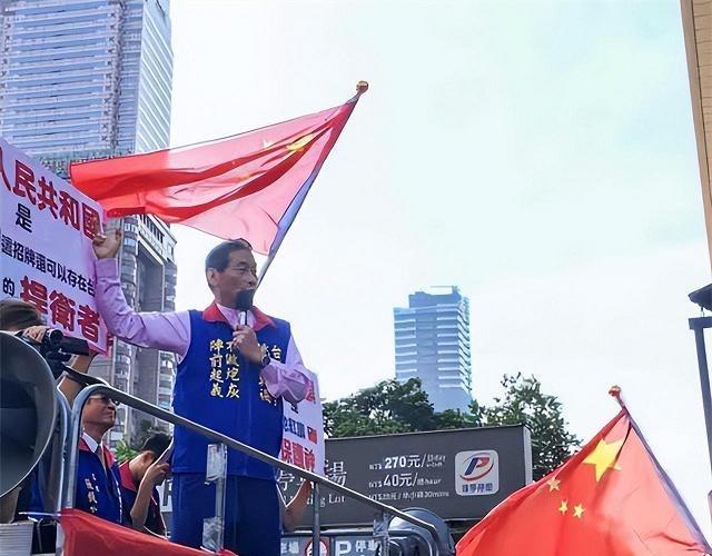 “我宁愿让共产党管着，也不让台湾被外人拿走。”作为一个台湾的黑帮老大，陈启礼在接