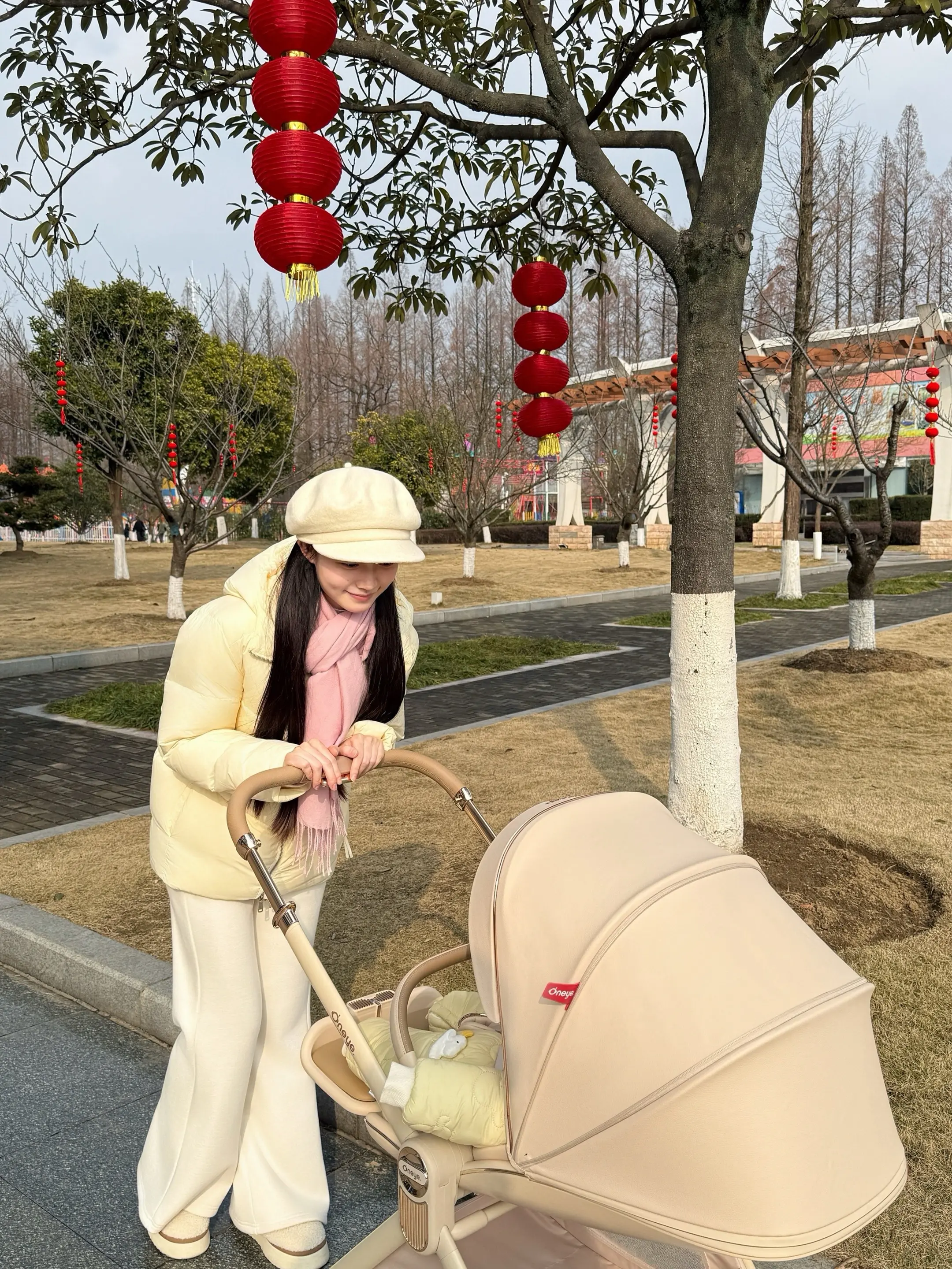 一个人带娃也是游刃有余 偶尔羡慕自由 但更庆幸有你 我的出行搭子