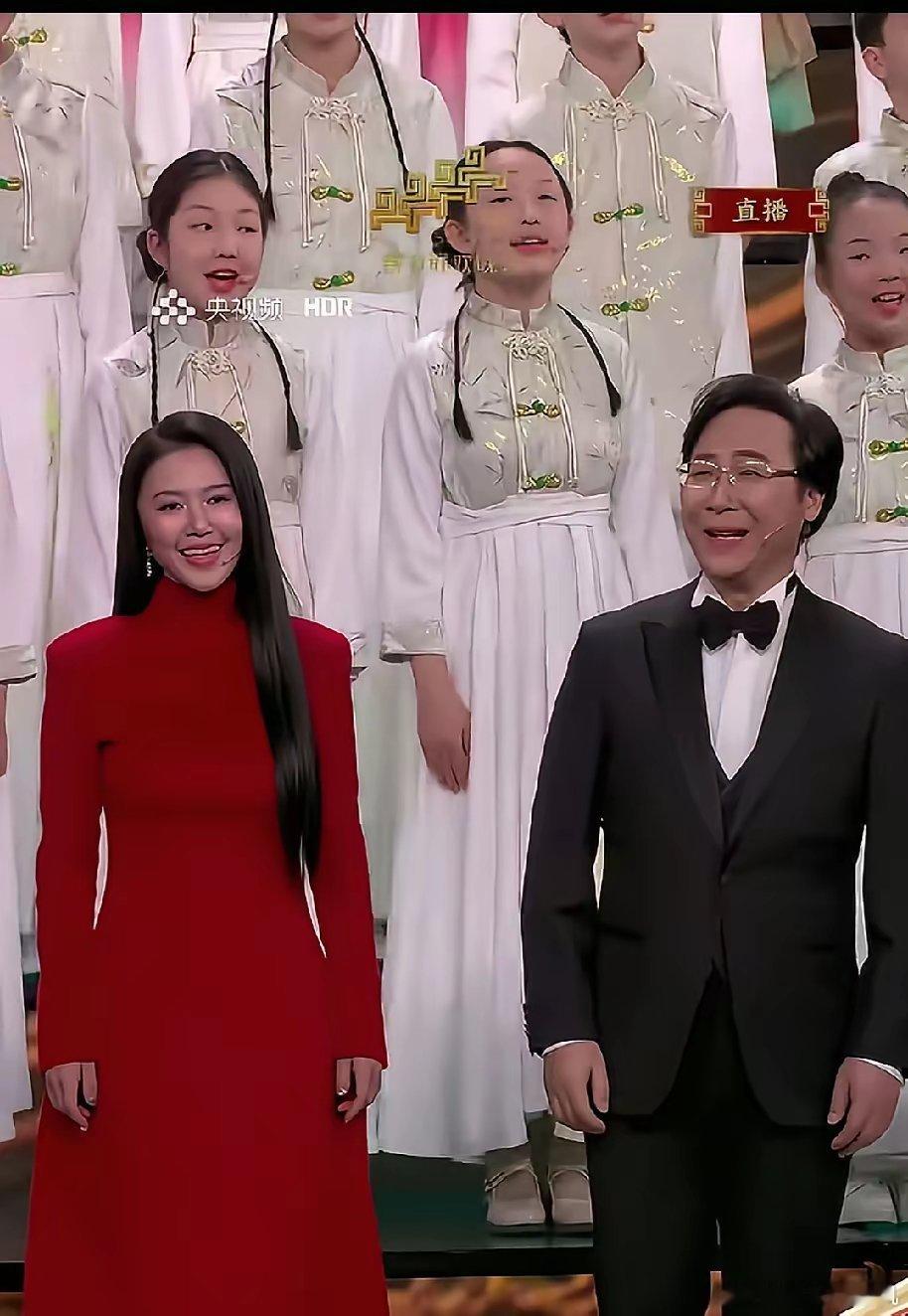 没有李谷一的《难忘今宵》！2026年的春晚落下了帷幕，给人印象深刻的是春晚结尾曲