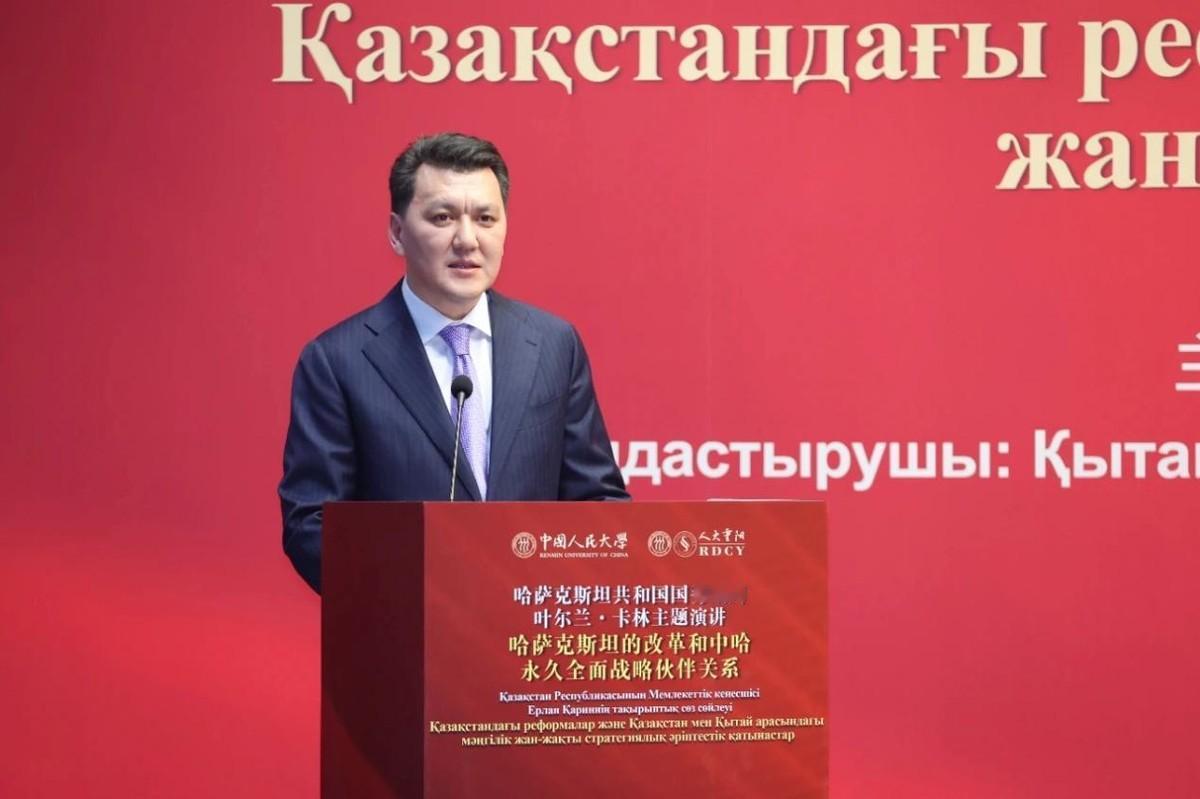 托卡耶夫把副总统交给熟悉对华合作的卡林，这步棋确实很有分量。

8月31日，哈萨