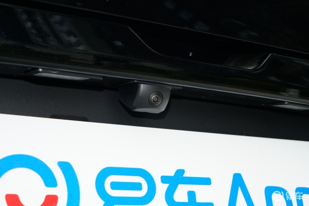 [小鲨帮选车]实际售价9.99万起 叫好又叫座