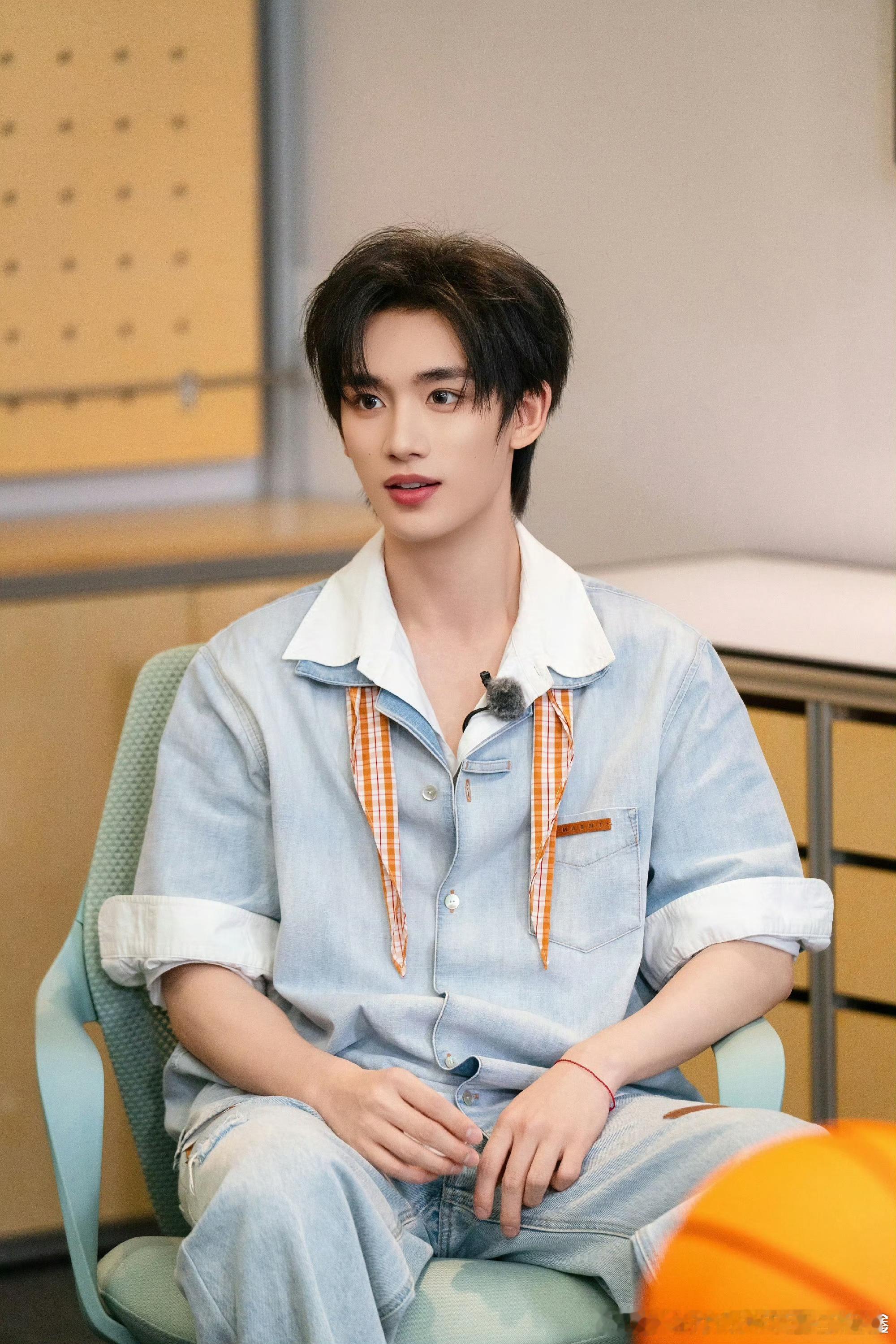 丁程鑫OMG你吓到我啦开始推理吧从被吓到跪地到这次单线任务，丁程鑫在开推里的胆子