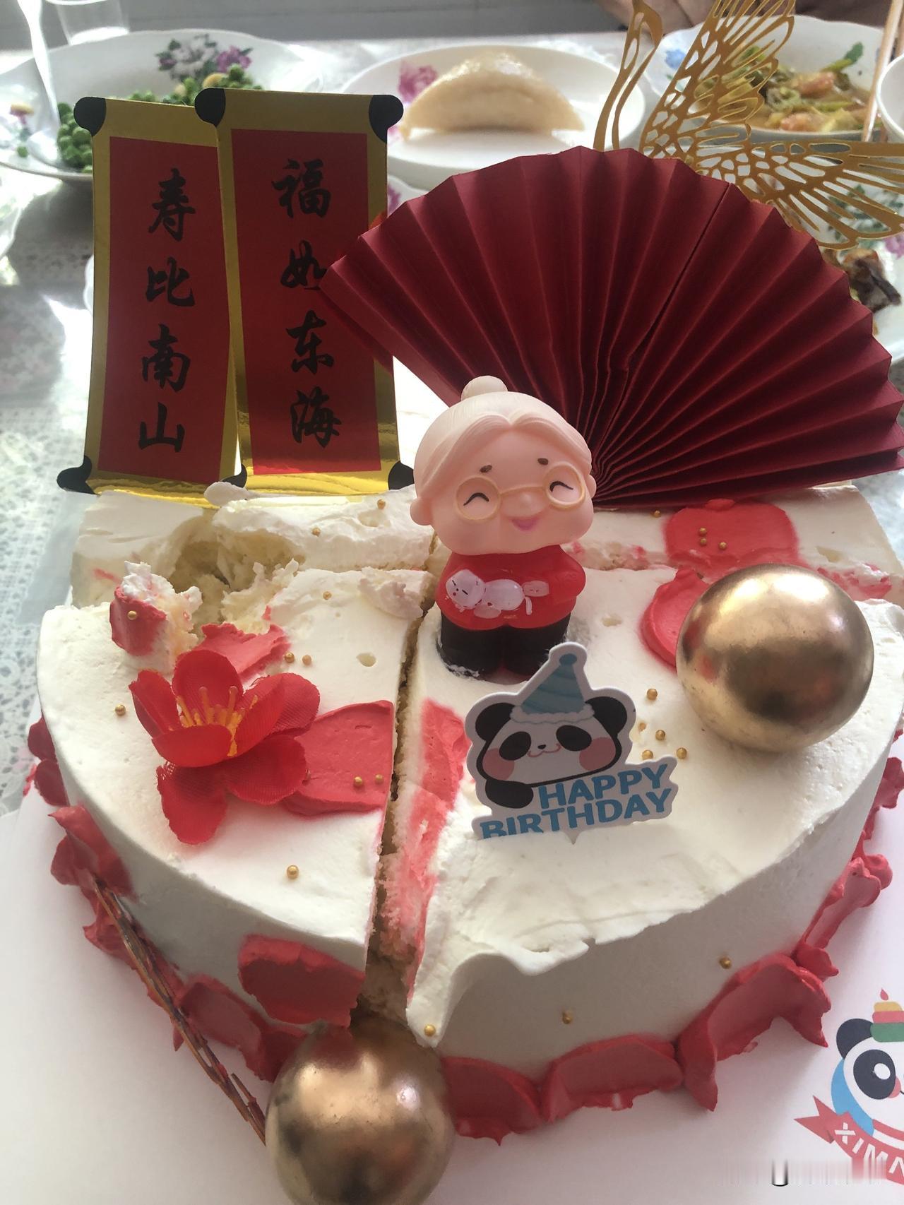 家有寿星，四世同堂，恭贺慈母九秩华诞

  人间最暖，莫过于高堂健在，儿孙绕膝，