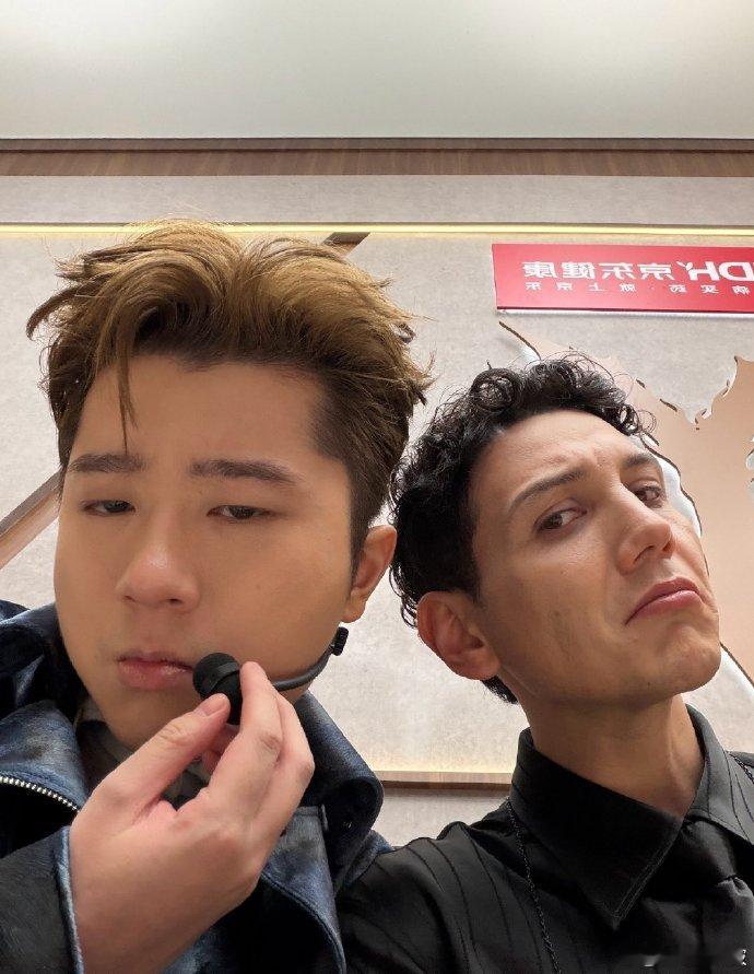王以太掌握了艾热的使用说明 艾热的认证含金量拉满，王以太拿捏住搭档的优势，不磨灭