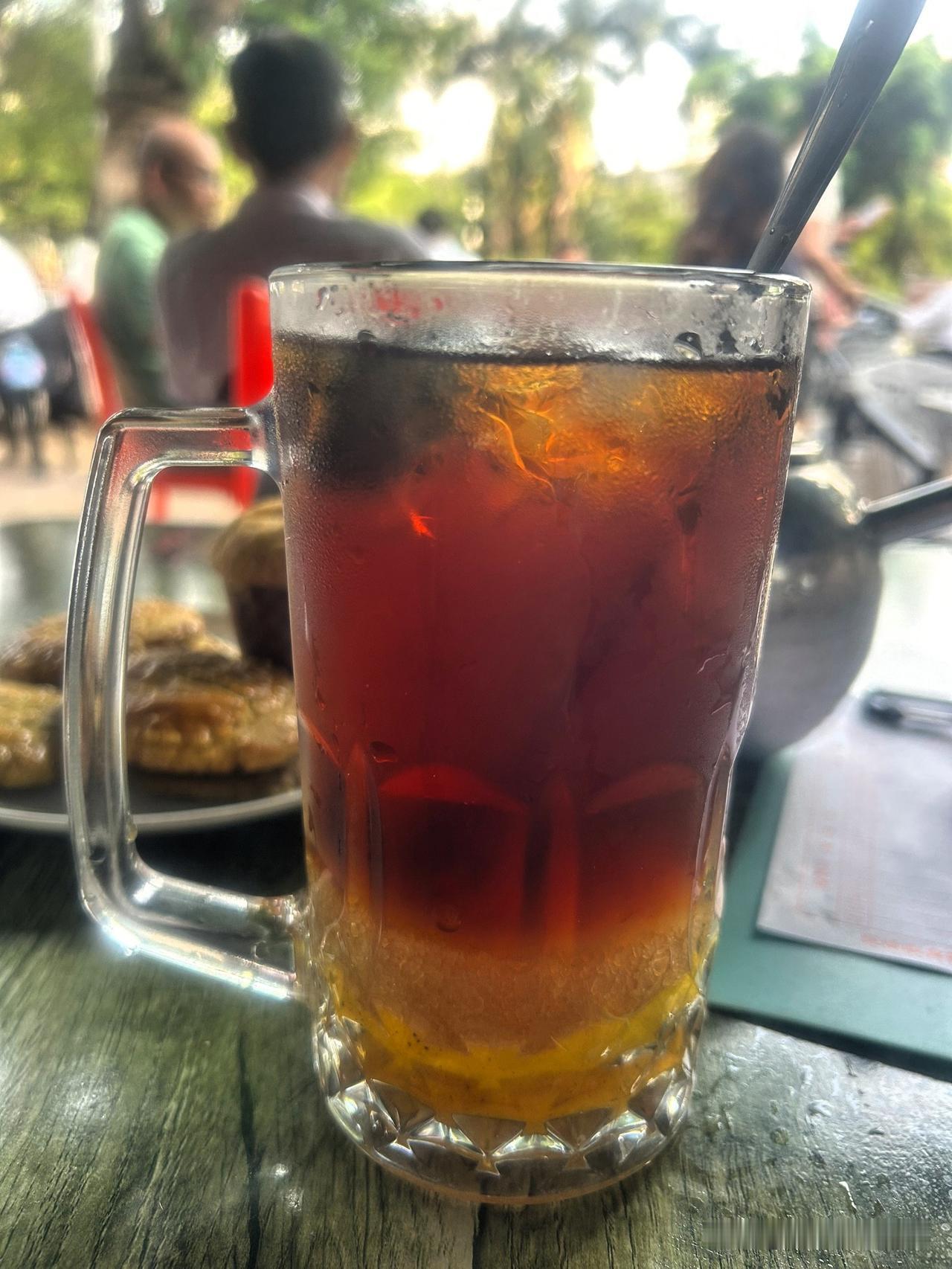 来海口之前我最好奇的就是老爸茶，在海口待了半个多月，从最初的好奇到现在的融入，我