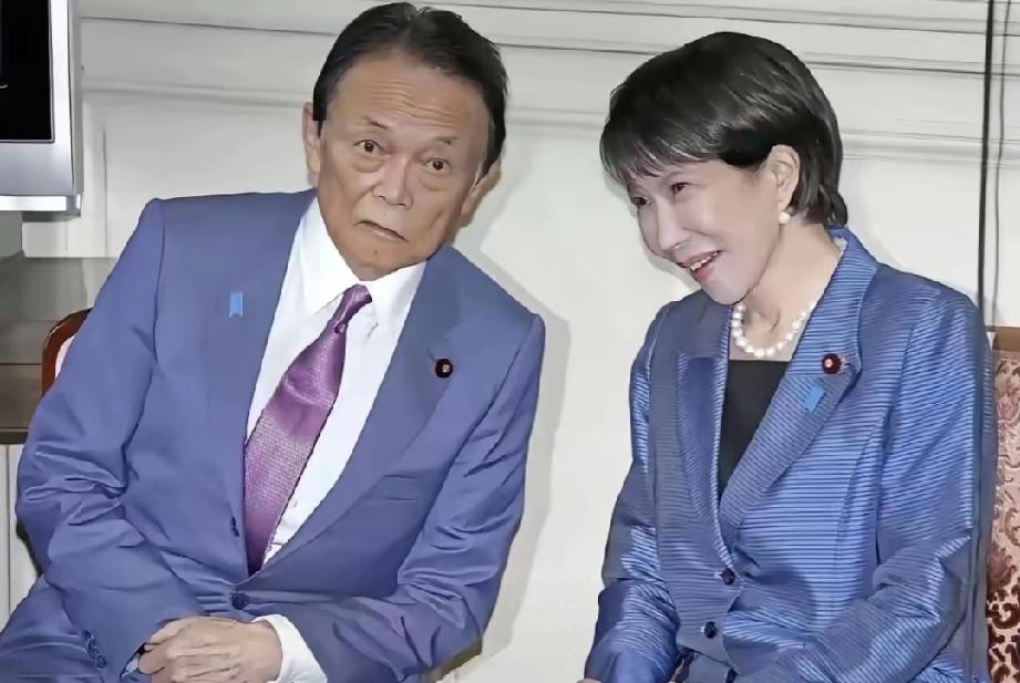 东京那场会议刚散，麻生太郎一句“一如既往”，瞬间把高市早苗那点缓和迹象掐灭了。