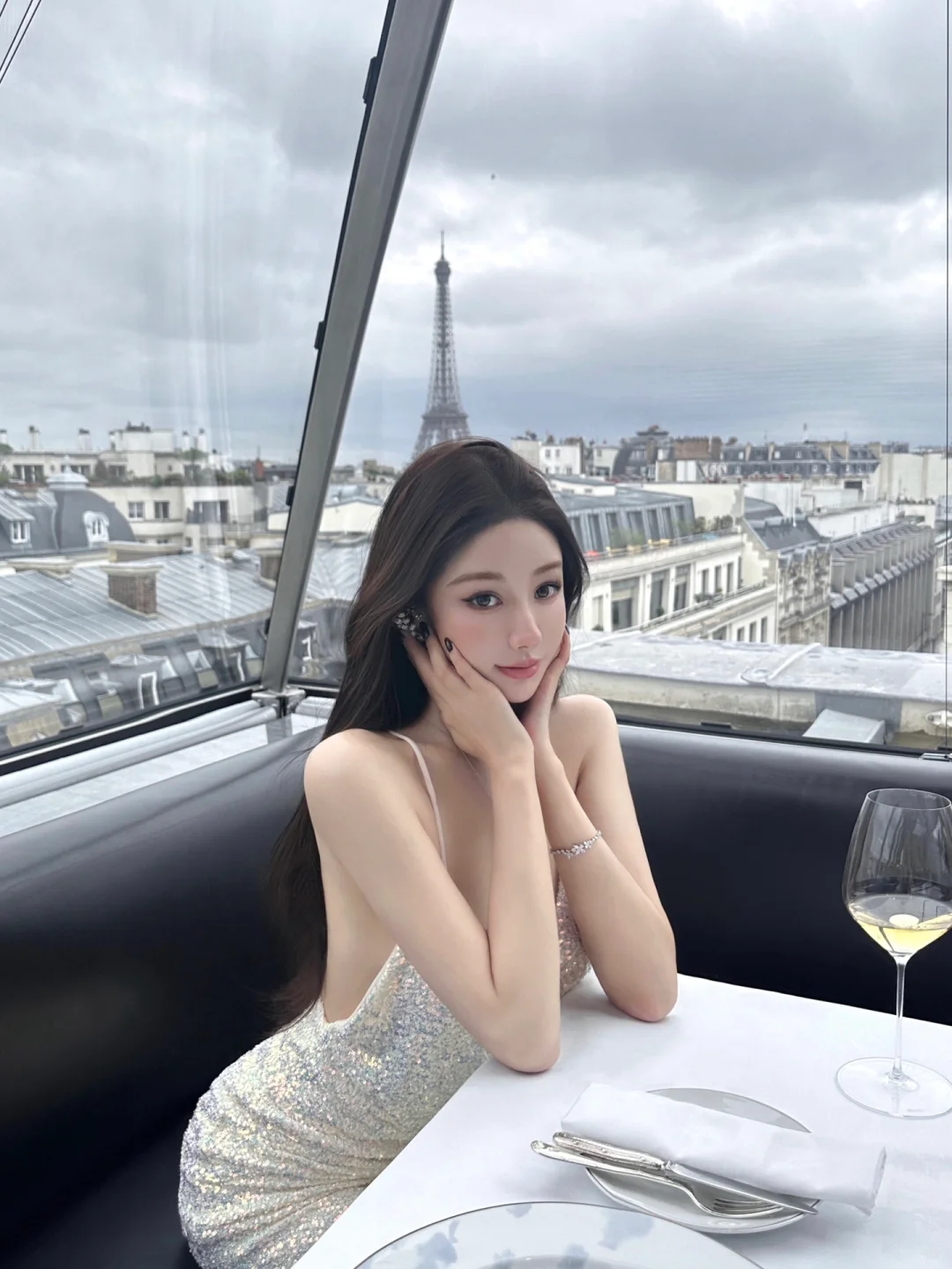 Paris in the rain🌫️