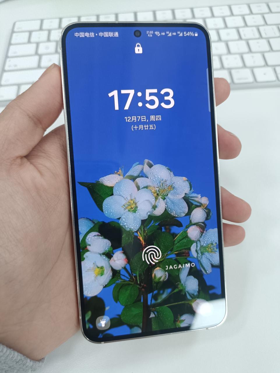 三星S23绝对被低估了，我认为它就是2023年的“神机”一台，不接受反驳！跌到了