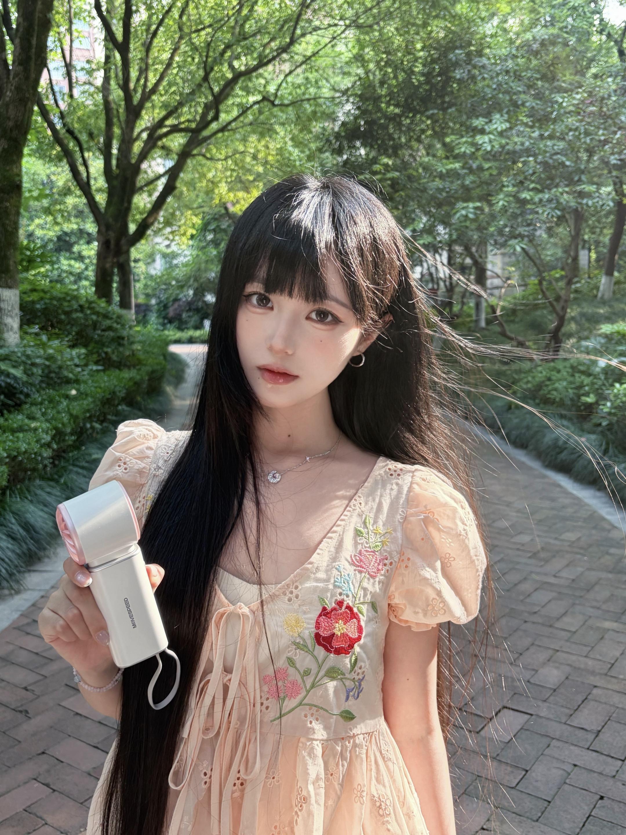 ✶🍏‧₊˚夏天的风💭⸝⸝꙳  ✧*