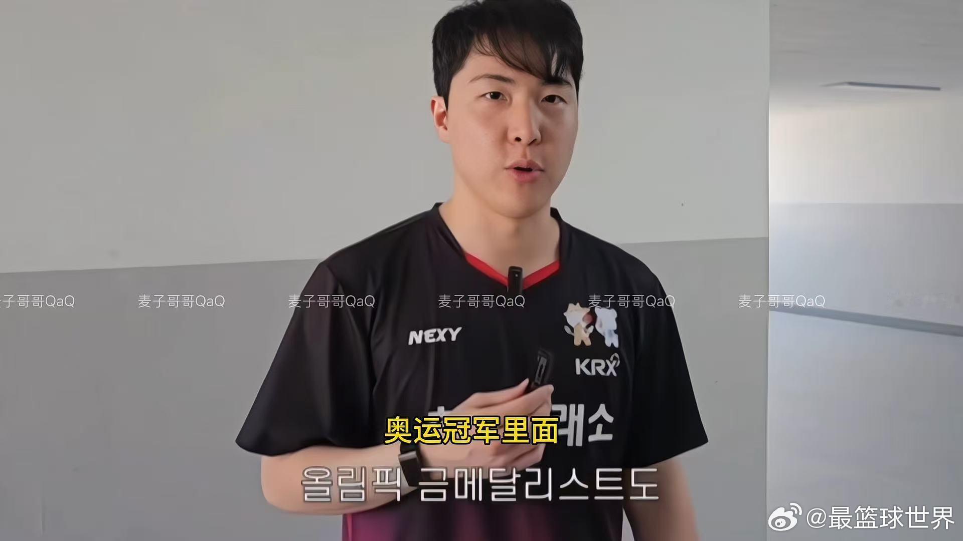 林钟勋说王楚钦是左手特例 巴黎奥运会上王楚钦兼项混双与团体双双夺金，带领国乒实现