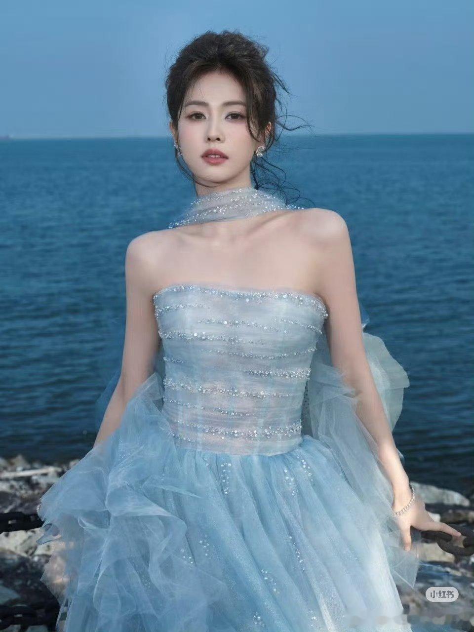 白鹿曾舜晞陈鹤一梁永棋韩国旅游白鹿和曾舜晞陈鹤一梁永棋出去旅游啦临江仙组合又同框