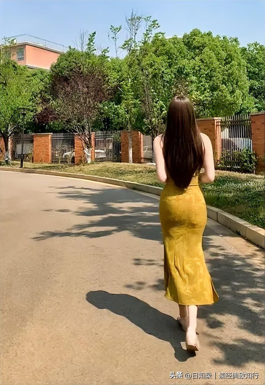 偷得浮生半日闲，方知人间自在甜。周末的欢喜，从不是刻意寻乐，而是挣脱日程与喧嚣，