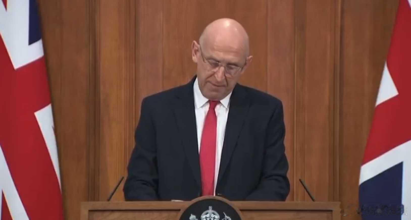 海外新鲜事 英国表示俄罗斯的潜艇正在破坏欧洲的海底电缆和其他管道设施。目前挪威正