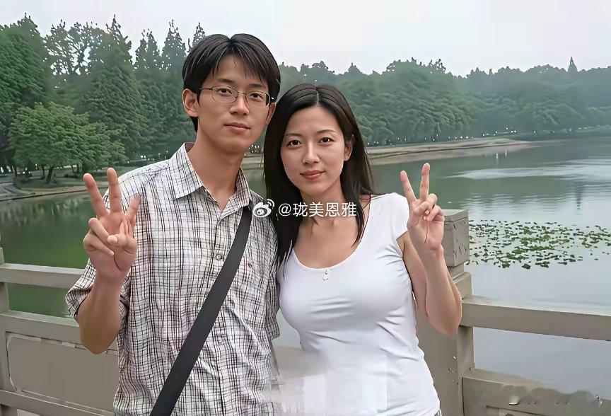 找老公一定要看看他爸爸，毕竟年轻时候再帅老了要是个秃顶，也是会遗传的[允悲] ​