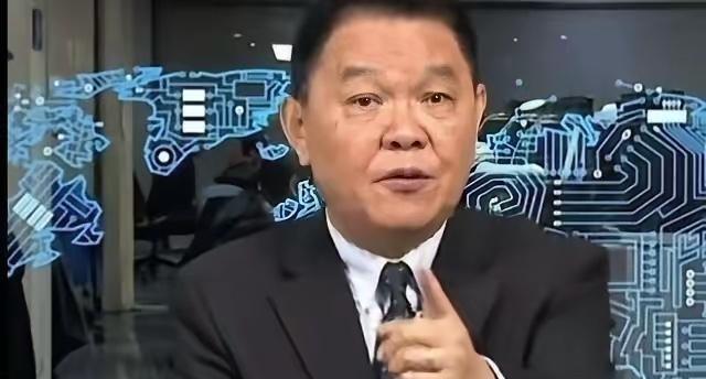 台湾地区学者黄征辉通过电视喊话岛内民众，跟国民党主席郑丽文走，两岸统一后台湾人会