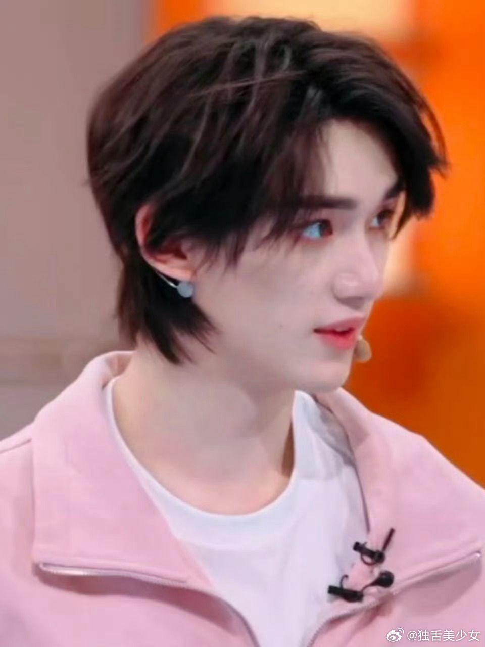 丁程鑫你好星期六谁的周末快乐是丁程鑫给的！舞台帅度拉满，游戏秒变快乐制造机，细腻