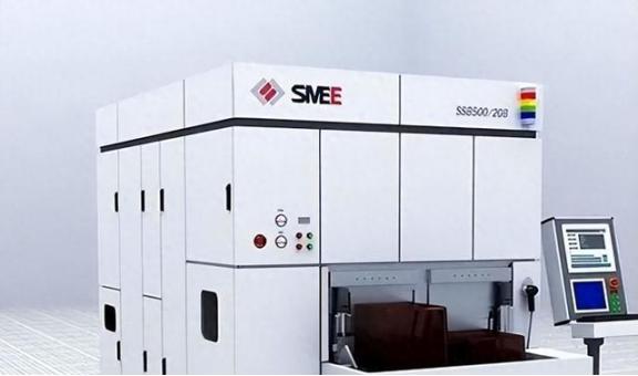 美荷两国同时发声，对中国独立研发的光刻机技术给予了强烈批评

说白了，美荷两国同