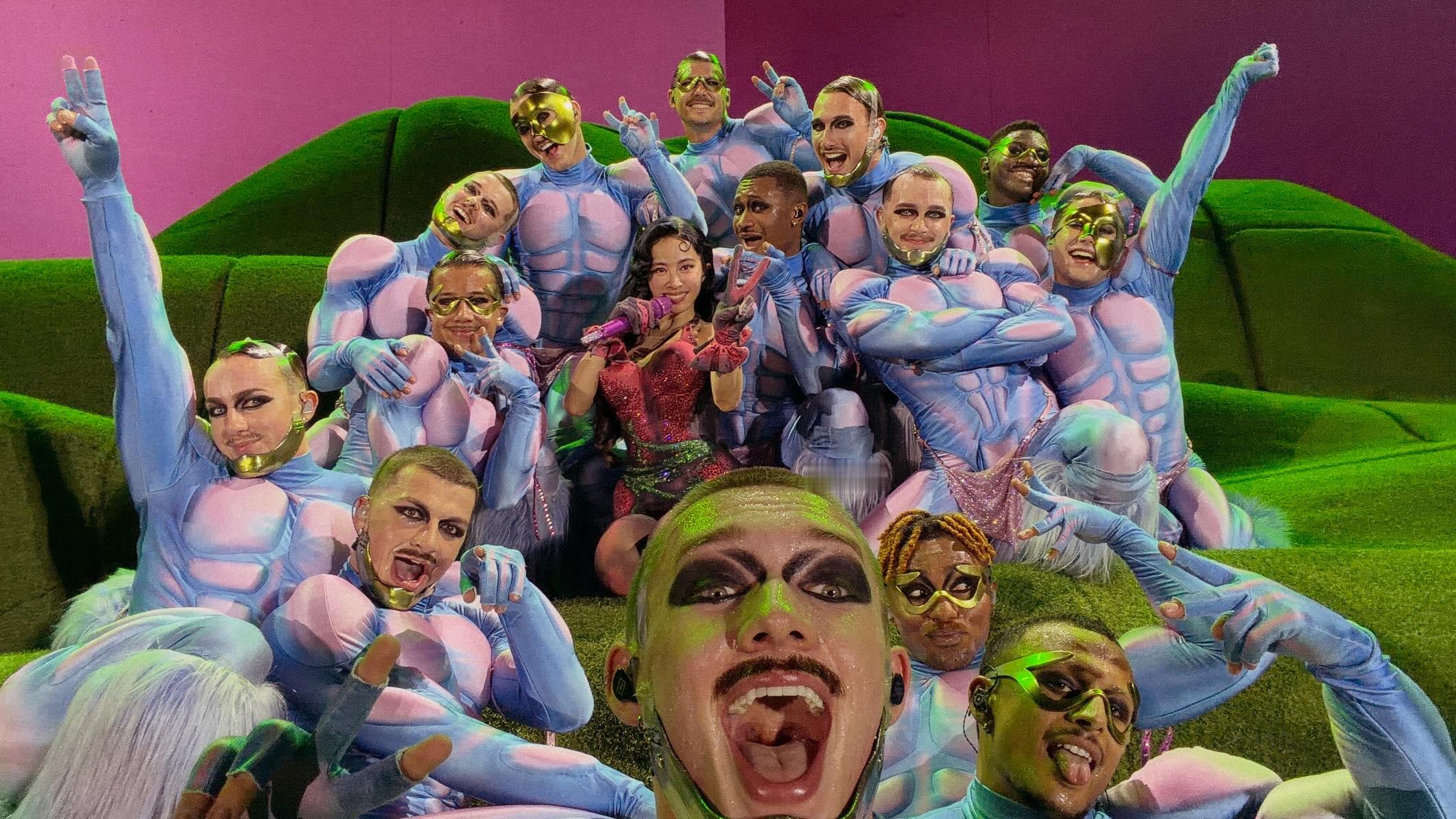 蔡依林和dancer们的收官自拍🤳 