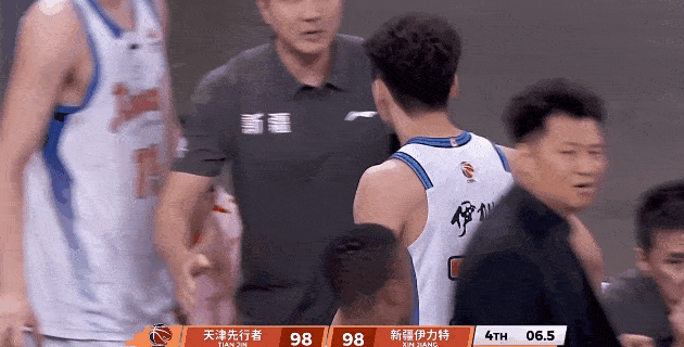 新疆男篮末节一度领先达10分，却没有守住胜利！表面上看是葛浩然最后5秒多时一个，
