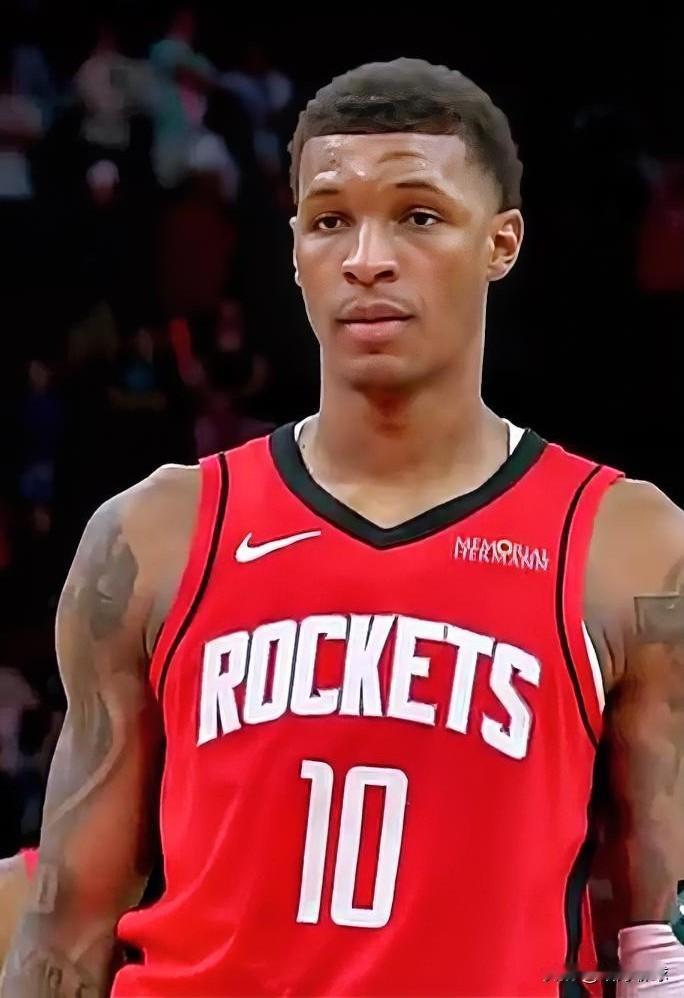 除了杜兰特以外！！！
火箭今天这3位年轻球员的出色发挥也为复仇掘金立下汗马功劳！