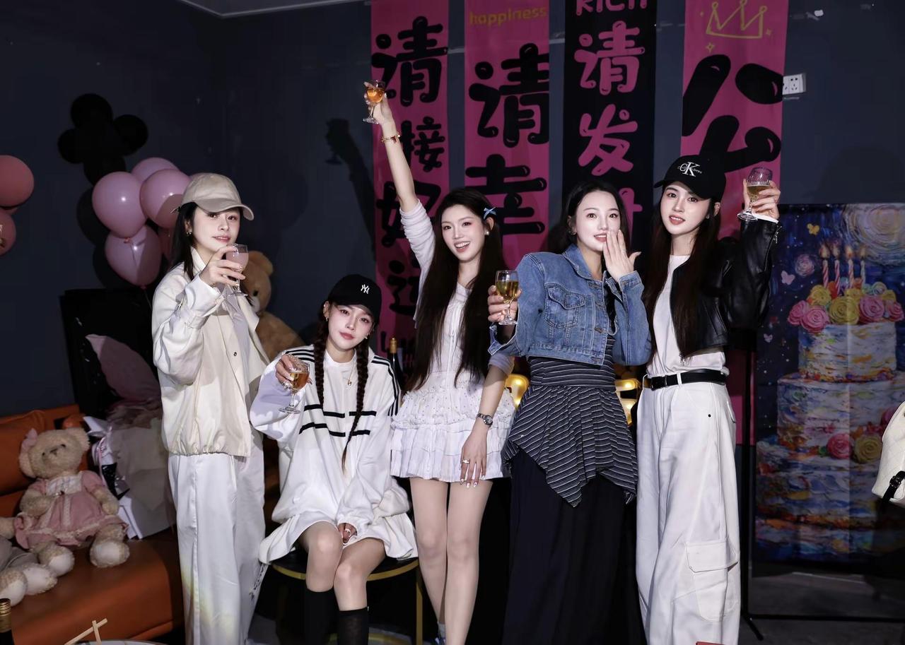 姐妹的生日补个图@css 美绝了🤤