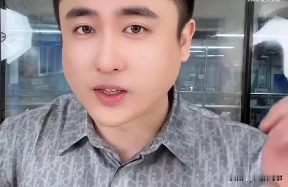 散打哥说几千万粉丝的PK主播100万人带货不如自己！

         我不明