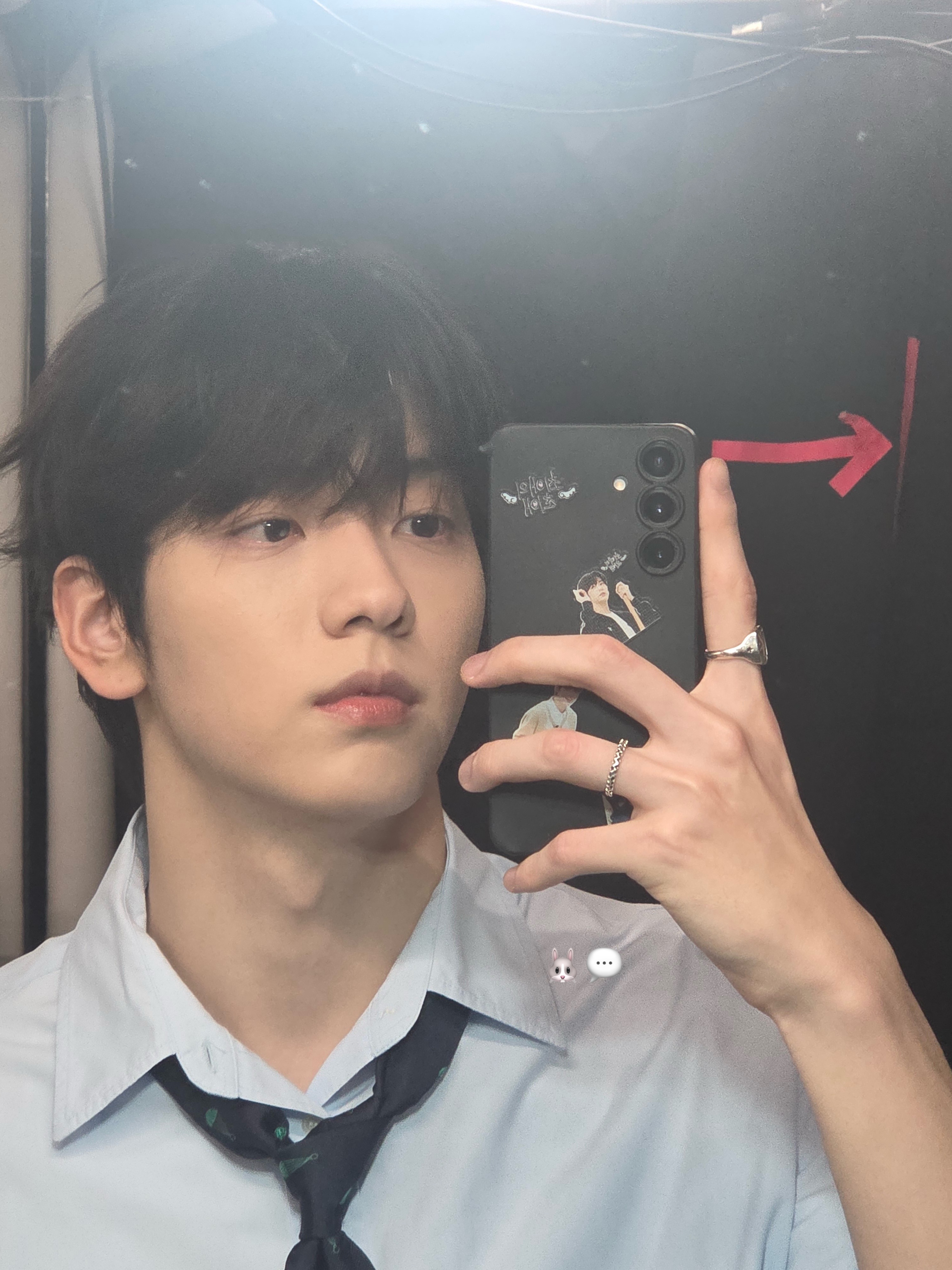 260616 🐰DM🐰💬今天没戴眼镜呢🐰💬晚安~ 