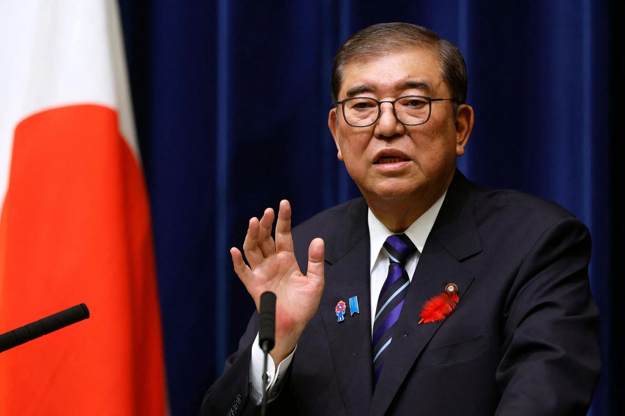 近日，日本前首相石破茂在《每日新闻》上发表的言论，惊呆了日本舆论。石破茂表示：“