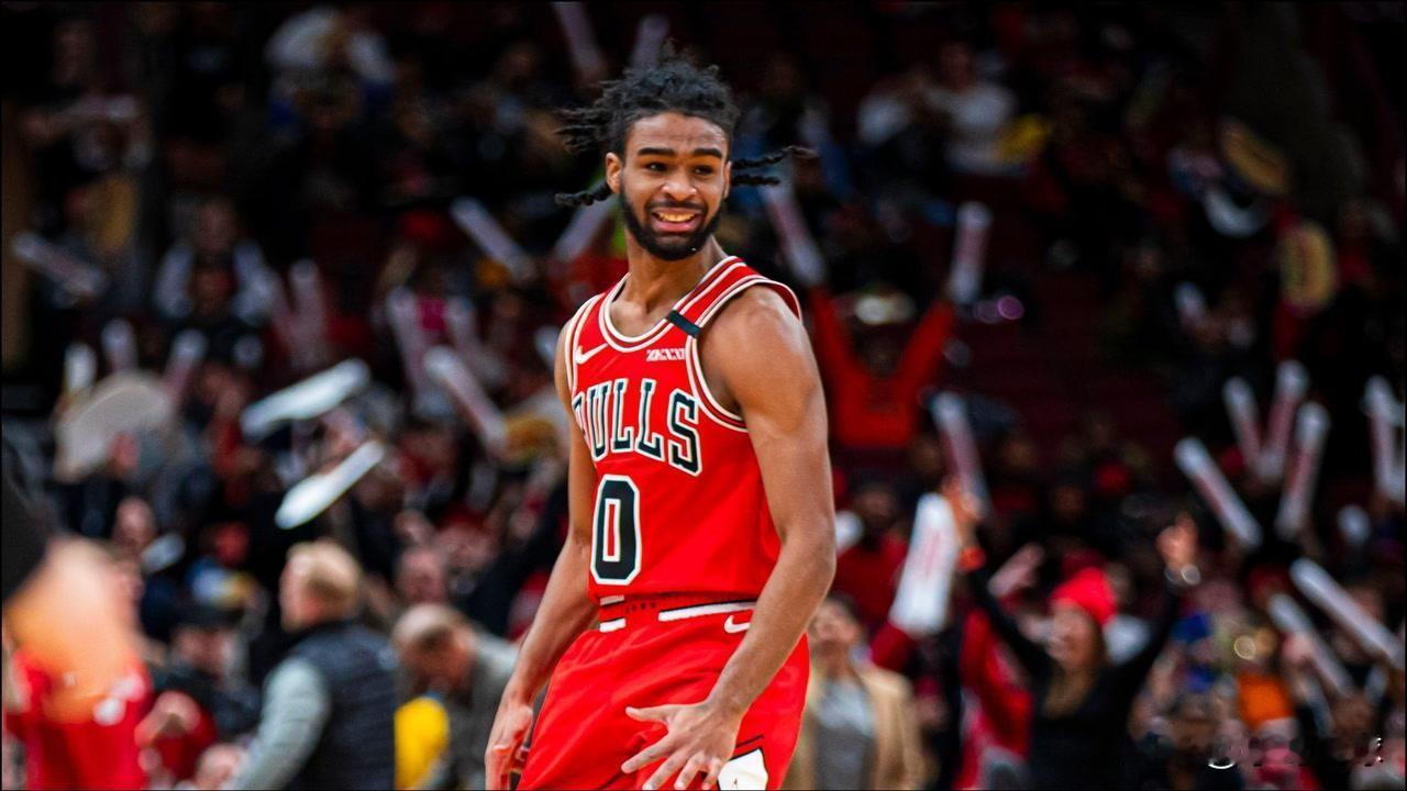 火箭管理层应该果断去追科比-怀特了，这是一个要被公牛交易的，且最适合当前火箭的一