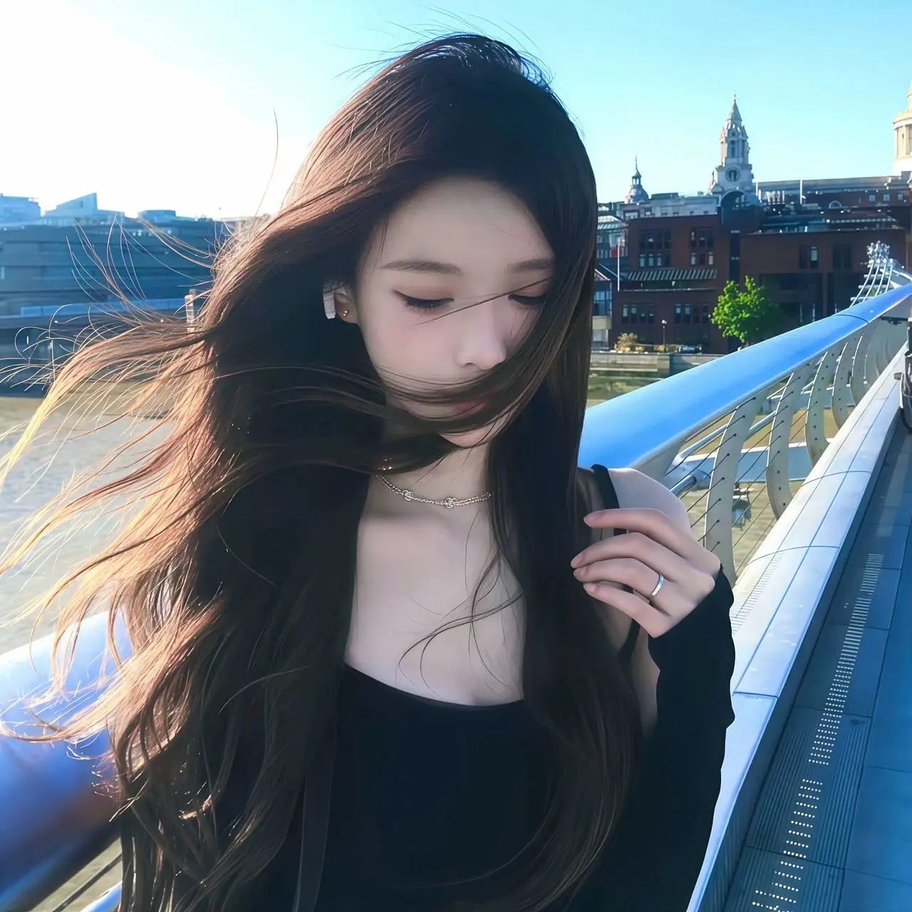 𝙎𝙝𝙖𝙧𝙚丨头像+背景图°★或许我不再渴求那株过季的洋桔梗☆.WeCh