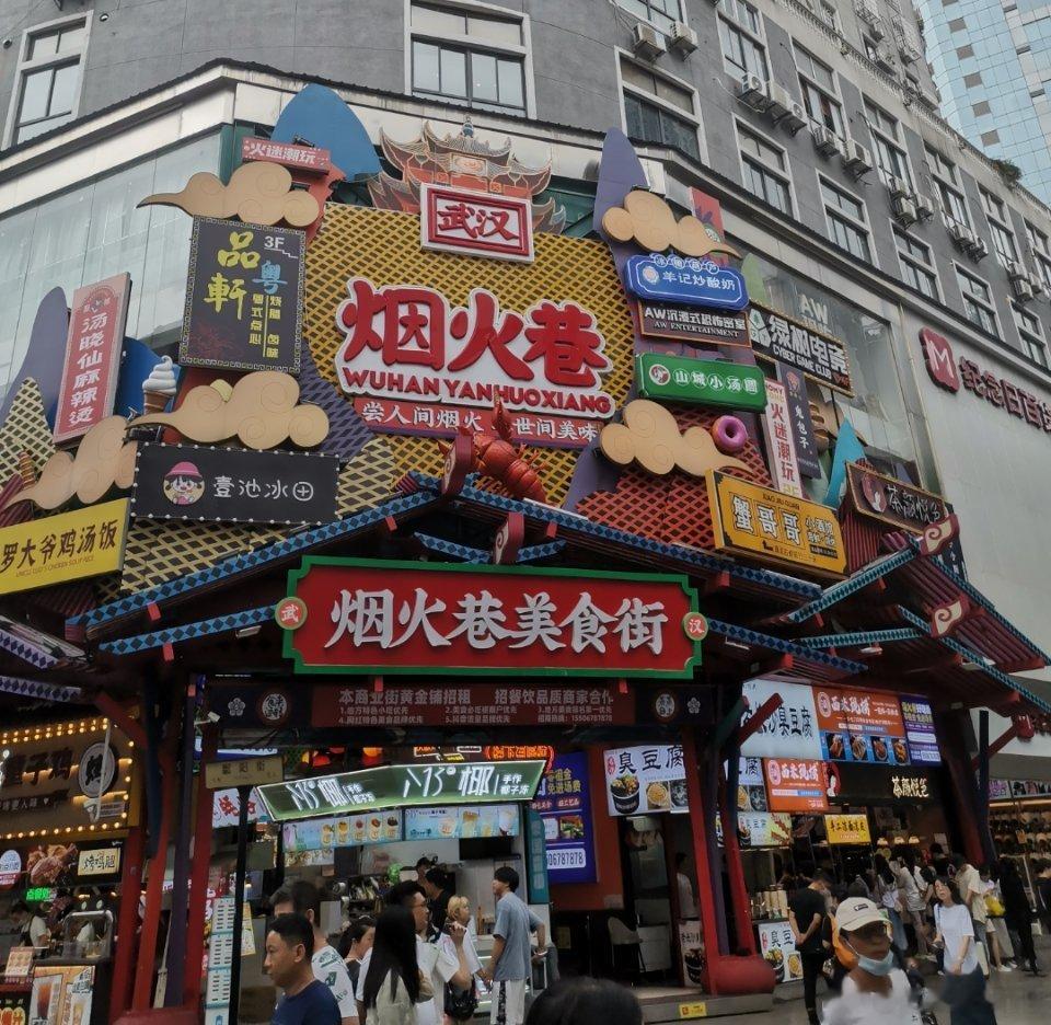 中国人喝酒或更容易致癌！劝告：4类人最好滴酒不沾！1、有家族肝癌史的人：饮酒与肝