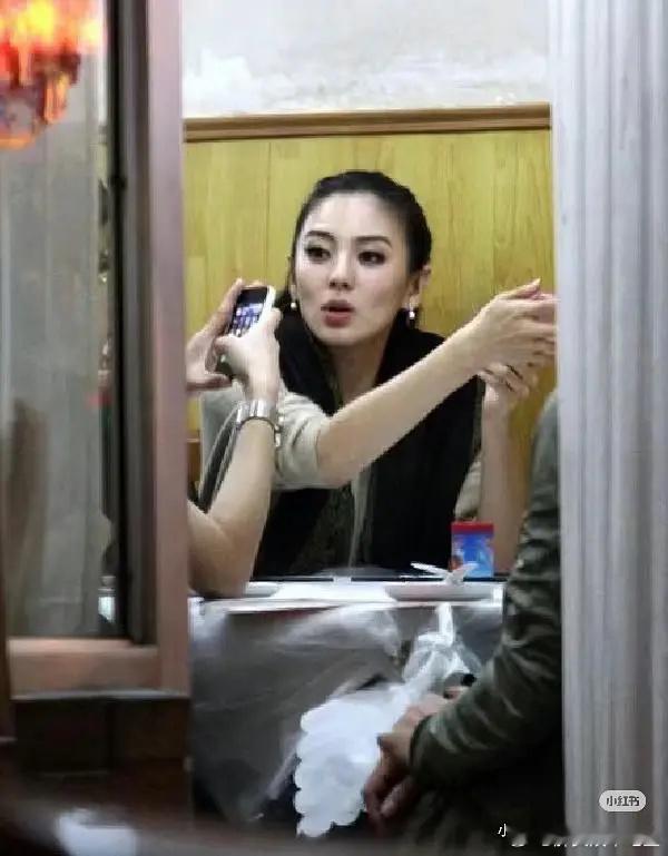 张雨绮这生图是不是可以秒杀一众95🌸了 ​​​