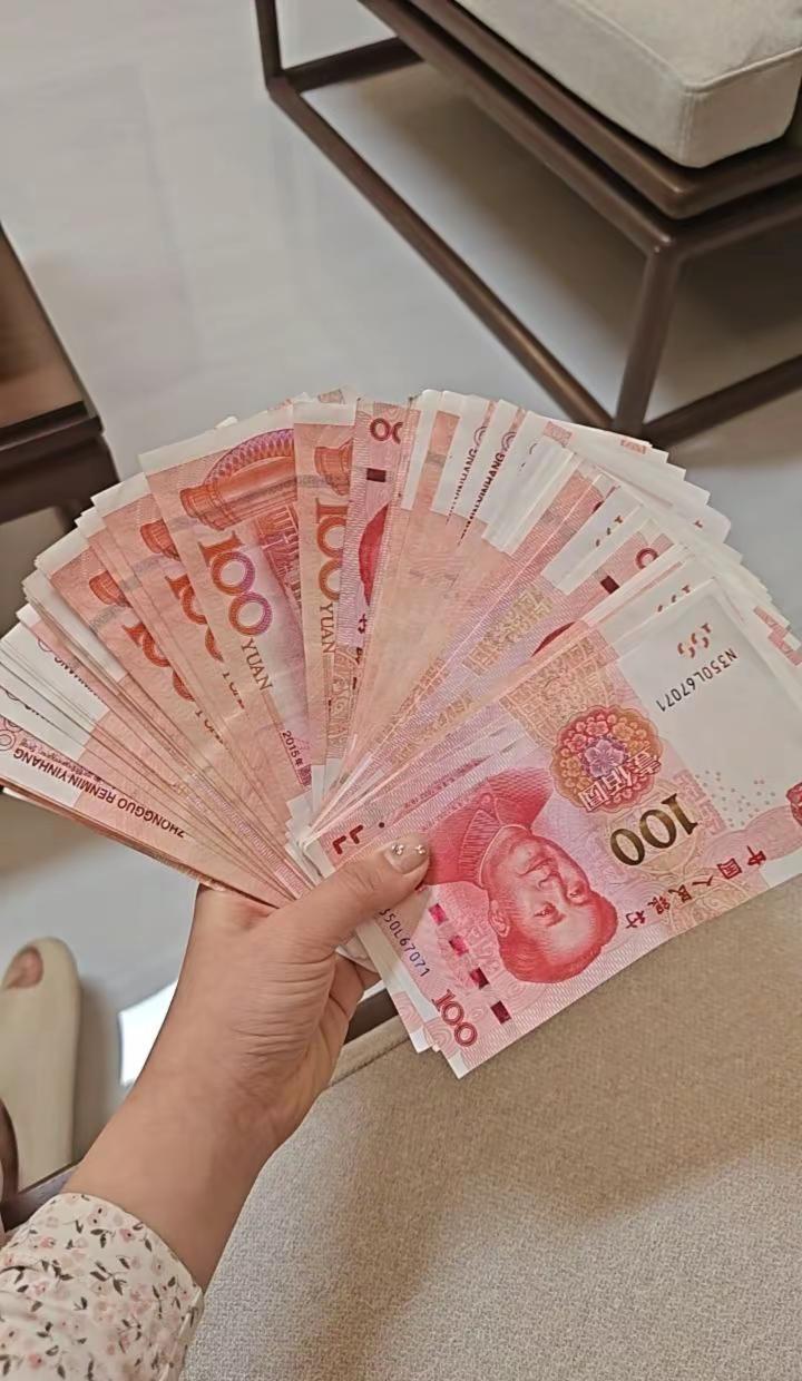 就问你喜欢吗？压岁钱妈妈给你存起来 @派大星🍭 @半夜上厕所拉闺蜜头上了 @想