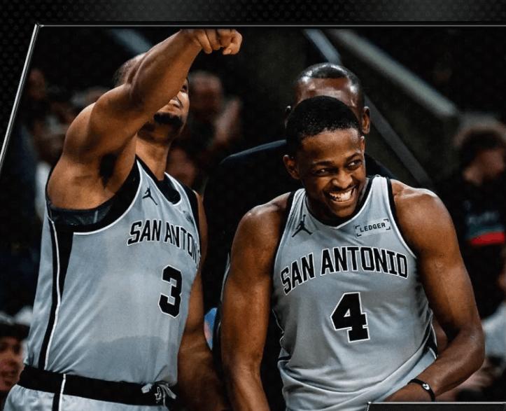 如今，这个时代，NBA所谓的强队，也有了新的定义。
以前，光有球星，就能被称为强