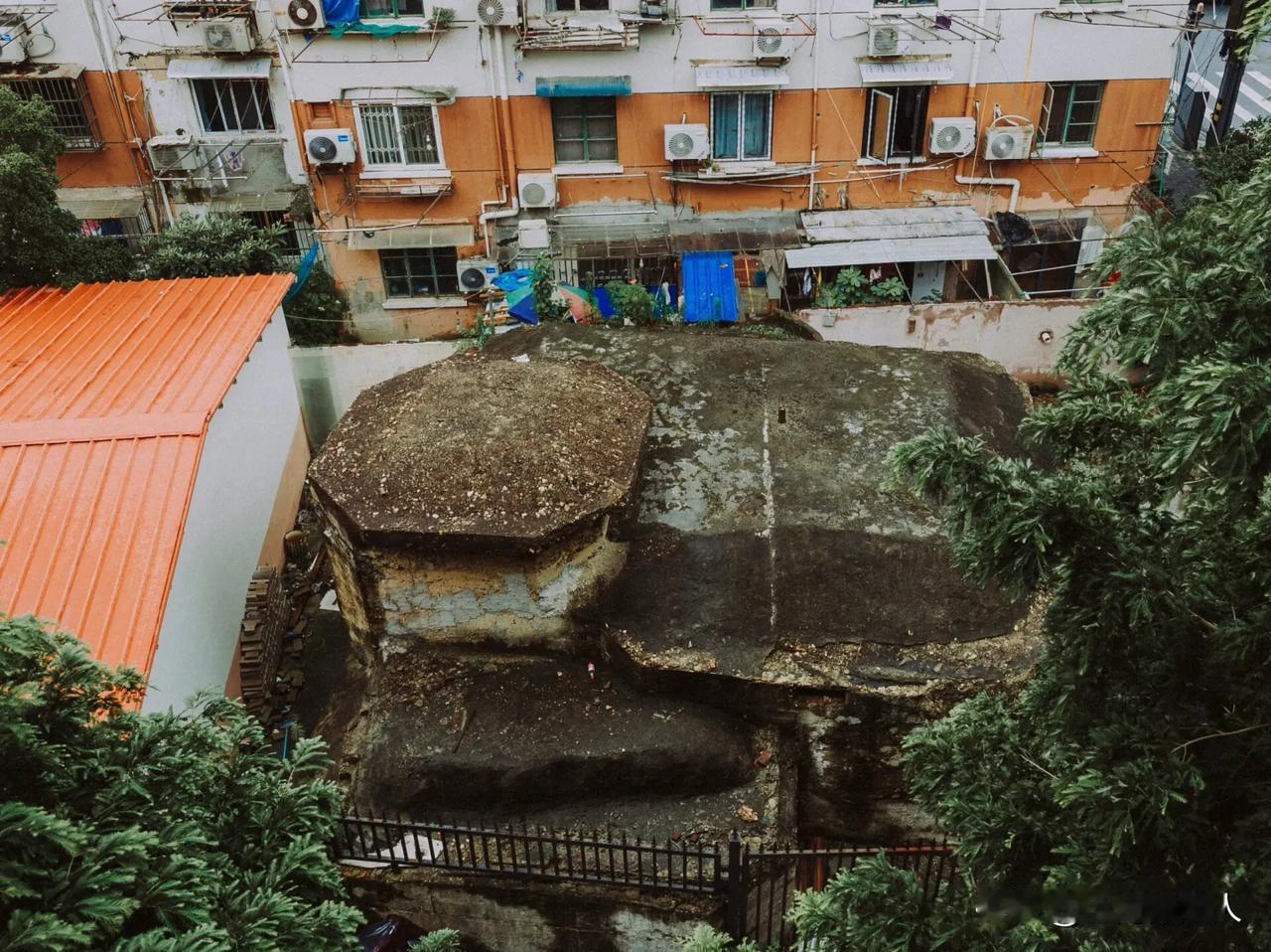 上海市中心保存完好的碉堡

你知道吗，在上海市中心城区的内环内居然保存着一座完整