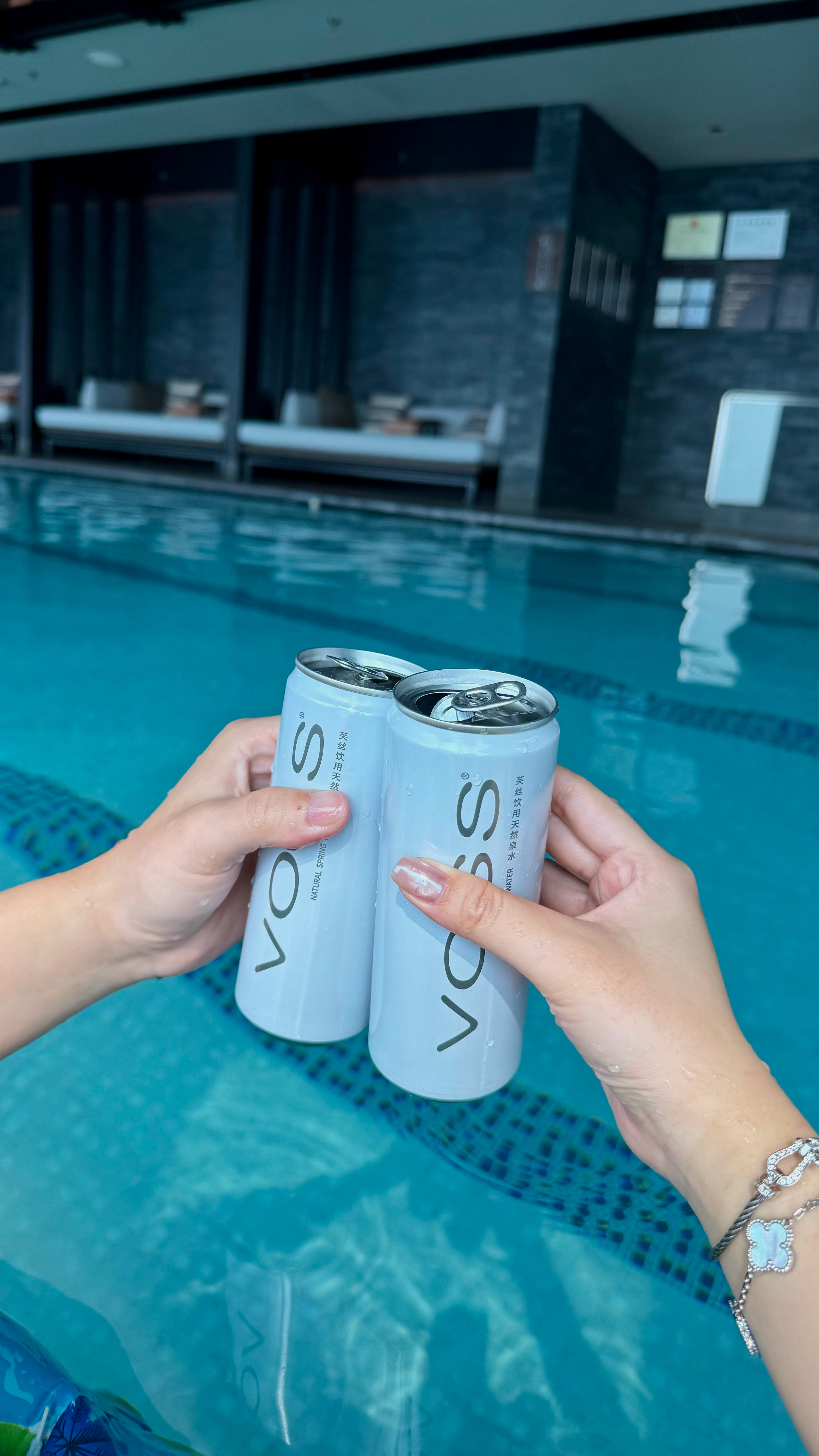 在南🌰staycation📝入住以后火速戴上新泳帽泳镜爽游1hr🏊🏻游完
