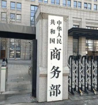 俄罗斯人有一句话说的话糙理不糙：如果中国真的跟日本打起来，那么想在中国屁股捡便宜