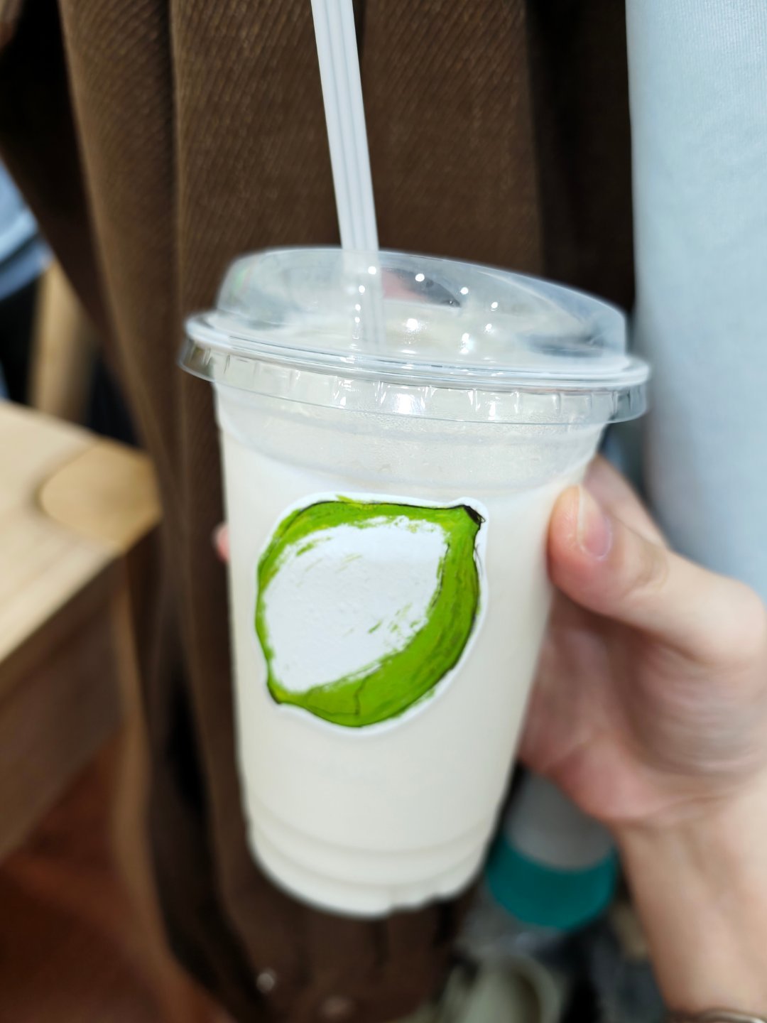 最近的奶茶真是一次又一次的背刺我喜茶新品这个柠打·九窨茉王真是给人喝沉默了本来说