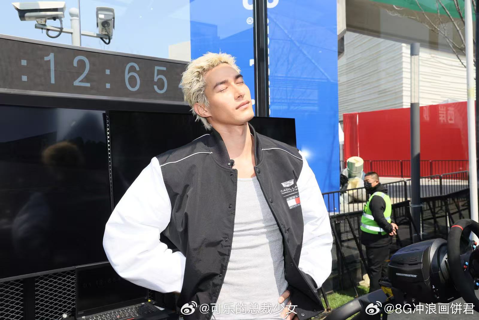 导演快给米卡递赛车手剧本看到米卡穿赛车服就自动代入赛车手角色，清冷锋利的气质太抓