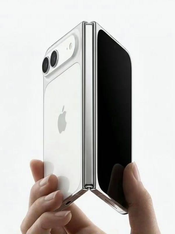 即将进入苹果月，微博估计每天都会有关于iPhone的相关热搜首款折叠iPhone