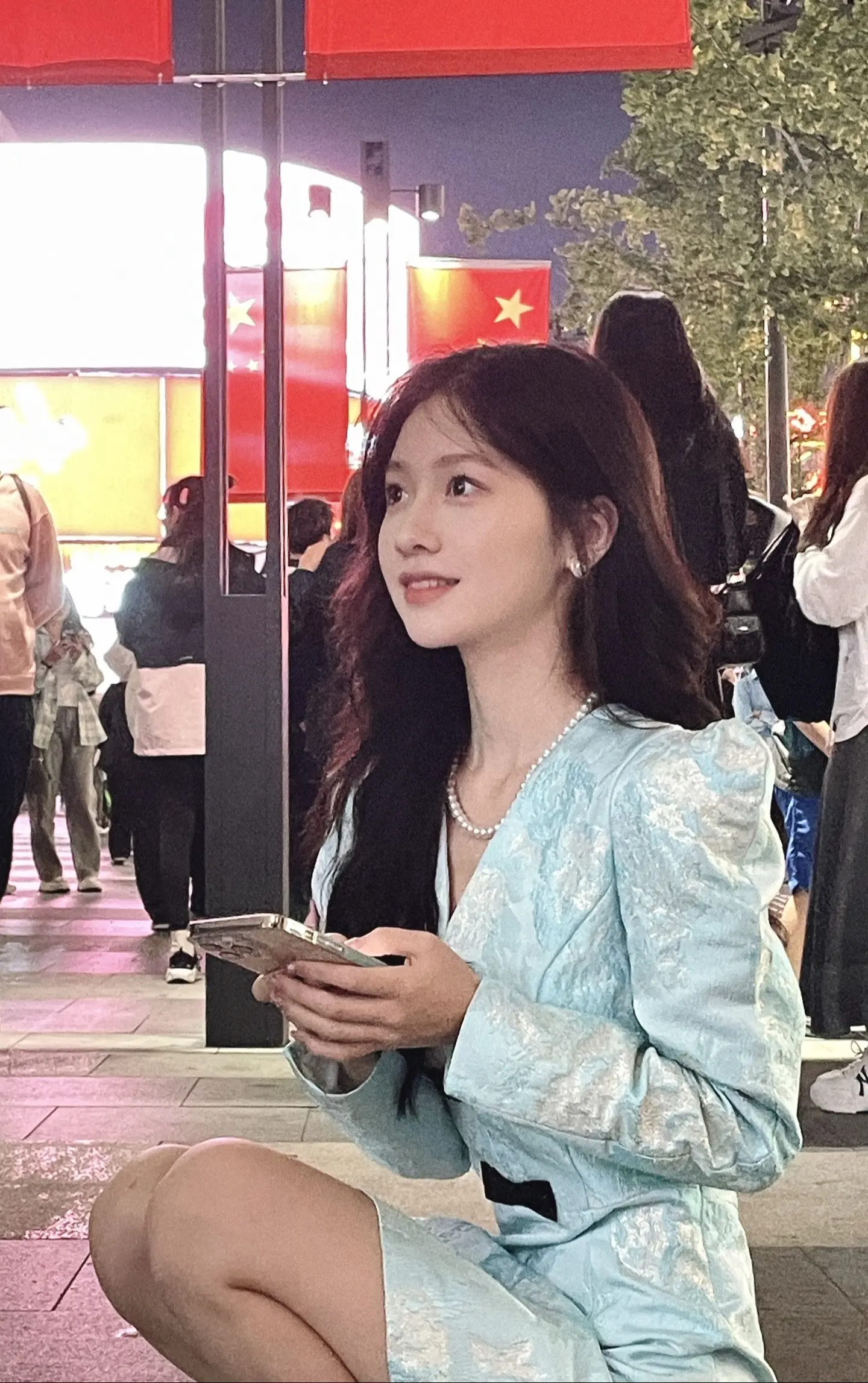 “你憔悴 我替你明媚”