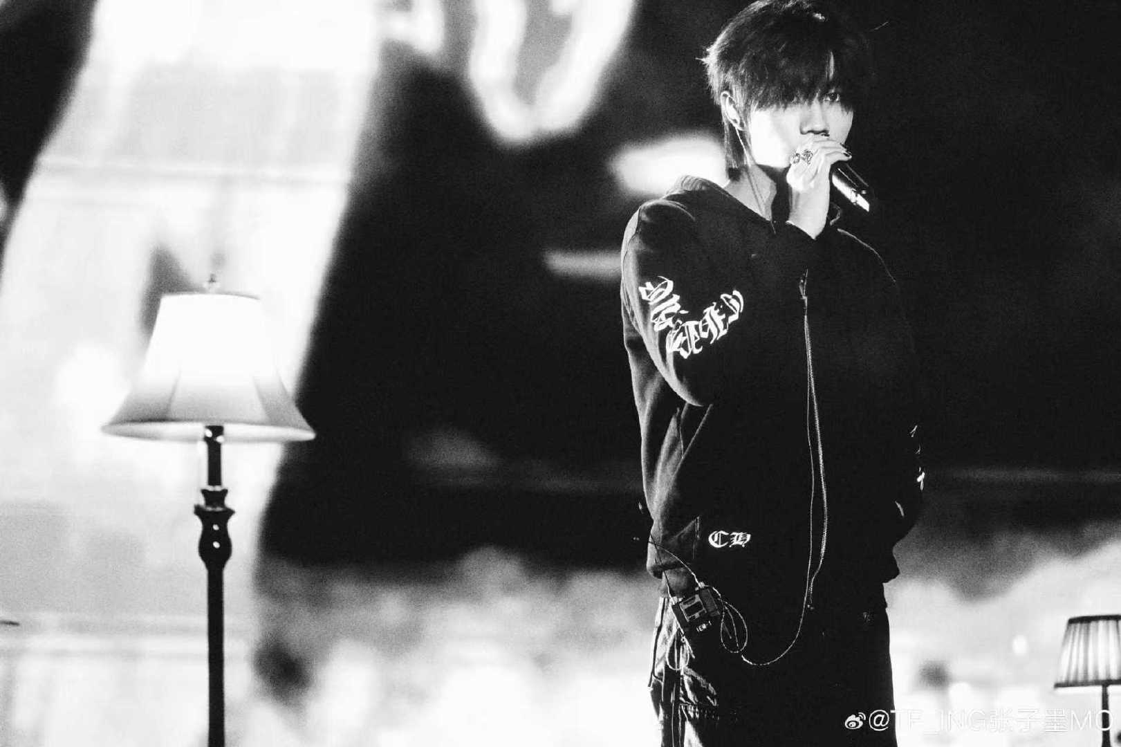 张子墨那就今晚见面吧 张子墨那就今晚见面吧 期待和舞台上的子墨见面呀，不知道这次