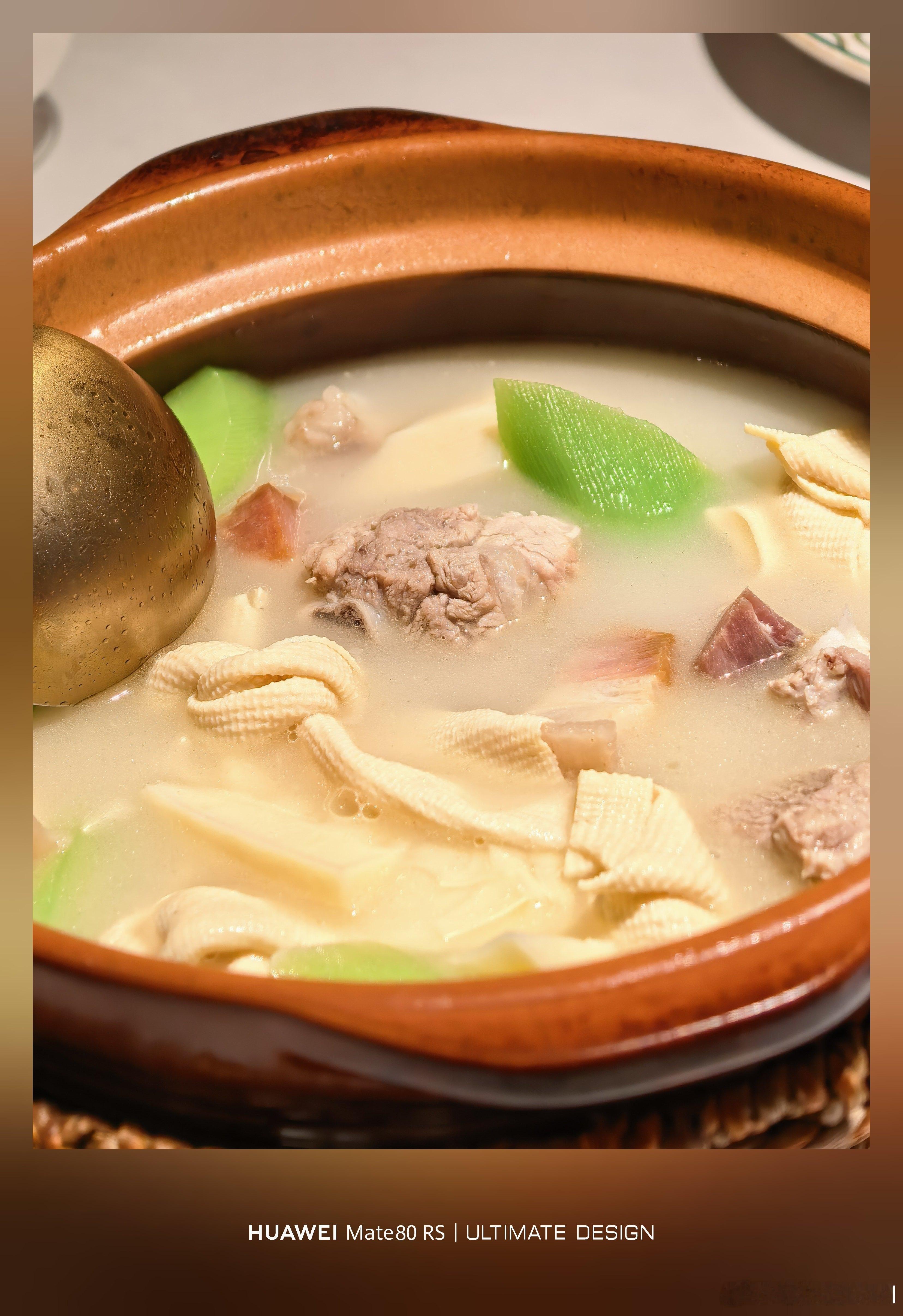 突然很想吃腌笃鲜，就去吃淮扬菜了冬笋的口感和春笋还是很不一样呀，少了些清香味和涩